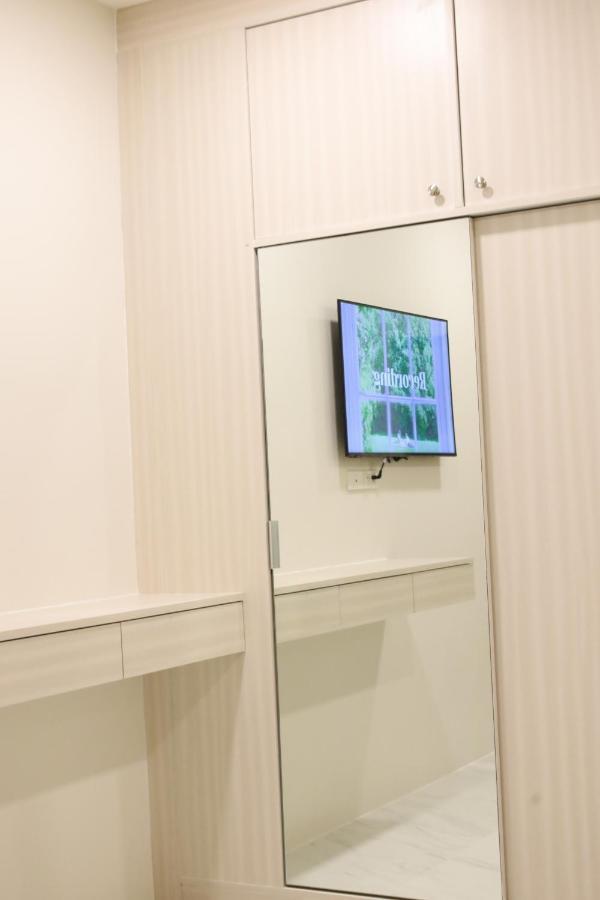 S.P.C Apartment By Brodderud Bangkok Luaran gambar